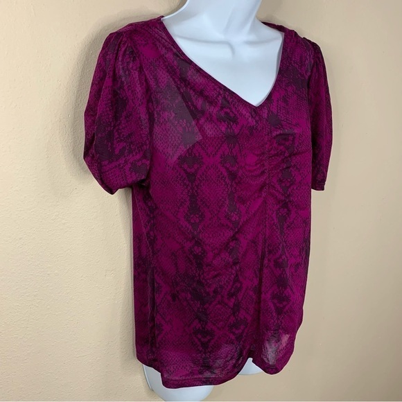 Apt. 9 Purple Fuchsia Snake Print Blouse V Neck Stretch Medium Pullover - Picture 4 of 8